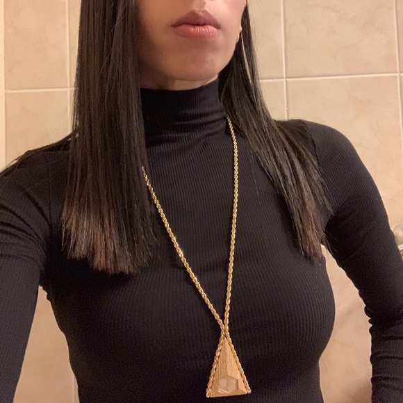 Meet your Posher, Joelle - Picture 9 of 10